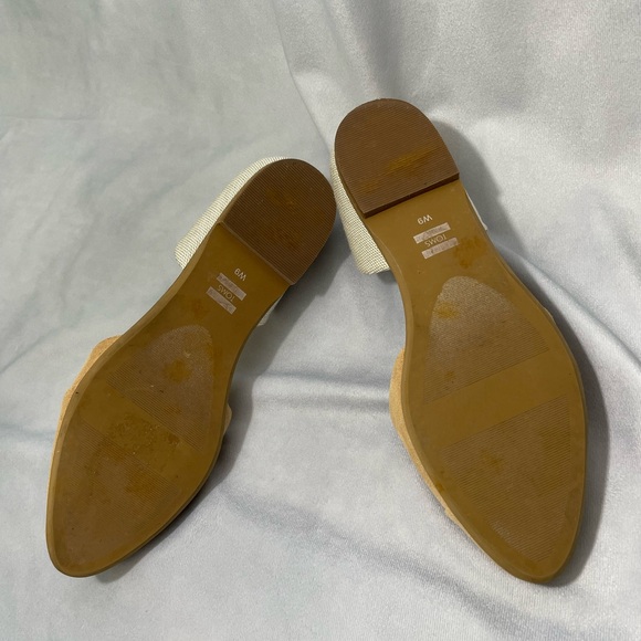TOMS Women's Beige Suede Flats - Picture 6 of 6